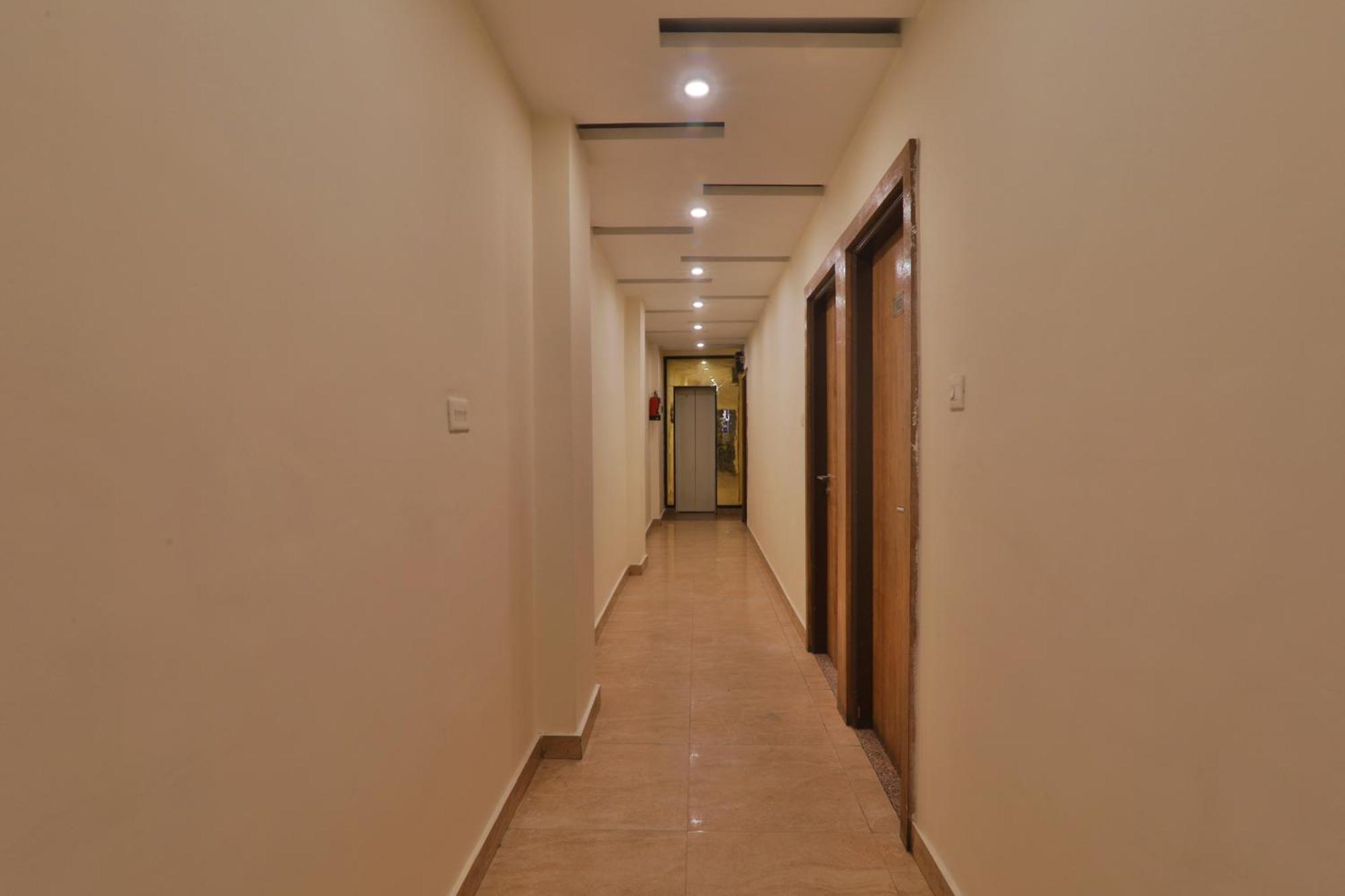 Hotel Janki Inn Sigra 2 Km From Kashi Vishwanath Dham Varanasi Luaran gambar